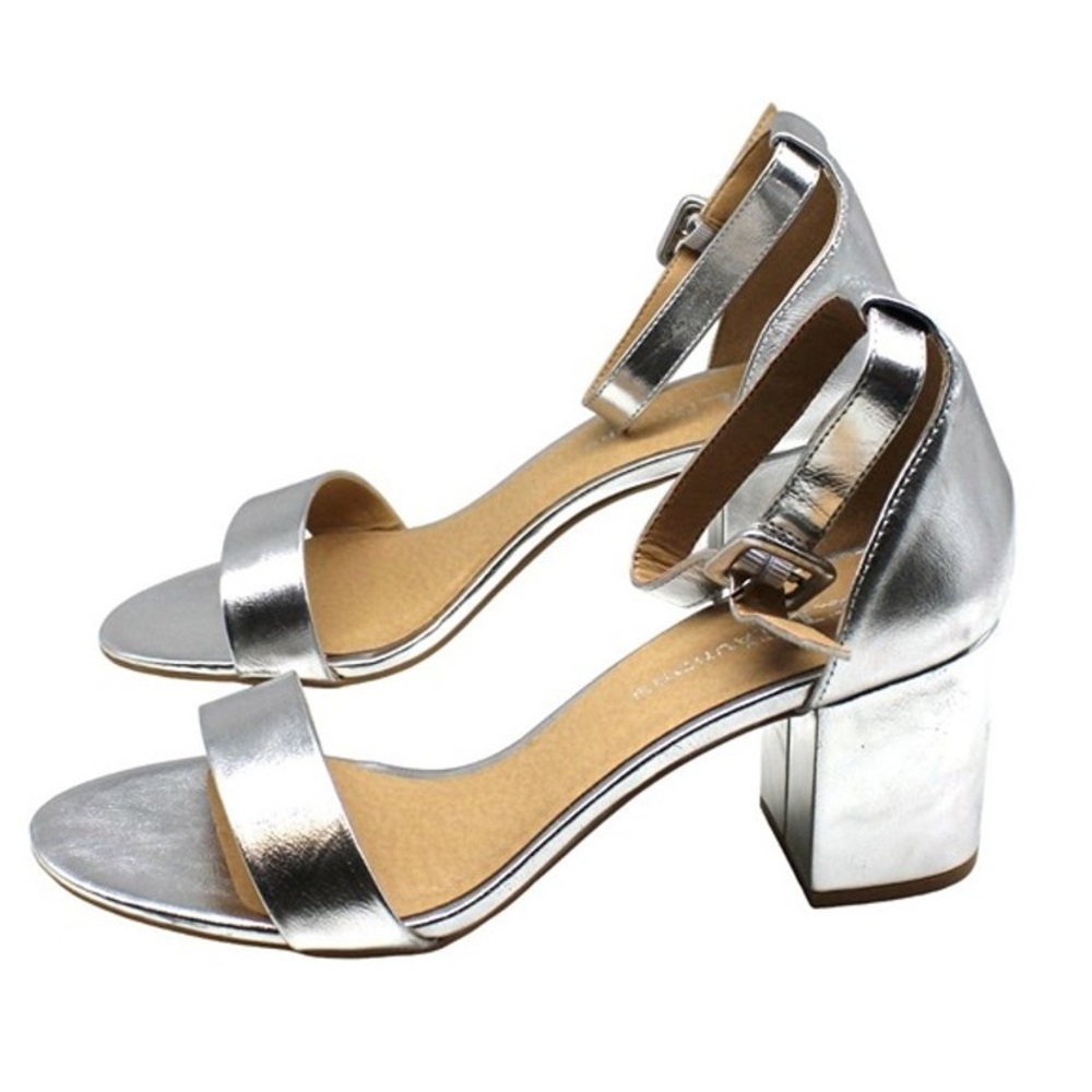 CL by Laundry Silver block heel shoes size 9.5.